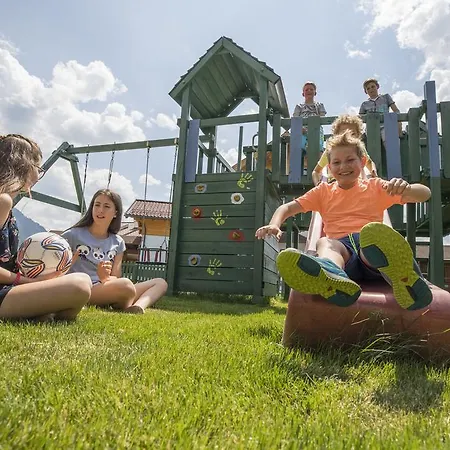 Ξενοδοχείο με διαμερίσματα Pichler 3*